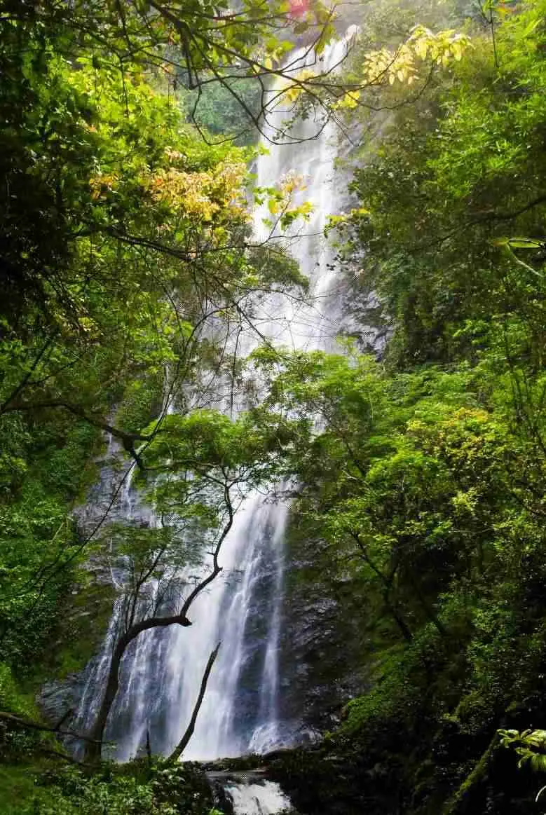 Badou cascade dAklowa (3).jpg
