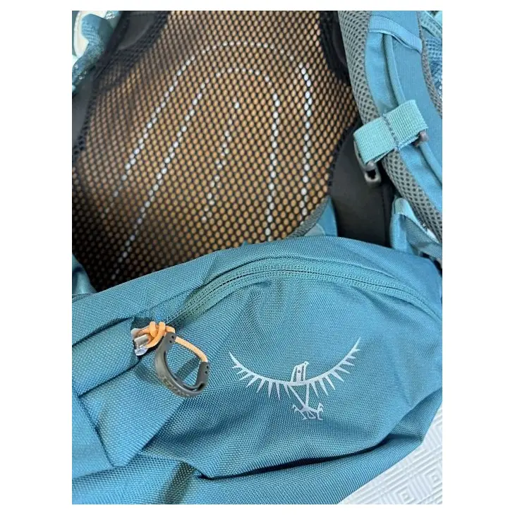 Mochila de caminhada para mulher Renn 50 – Osprey