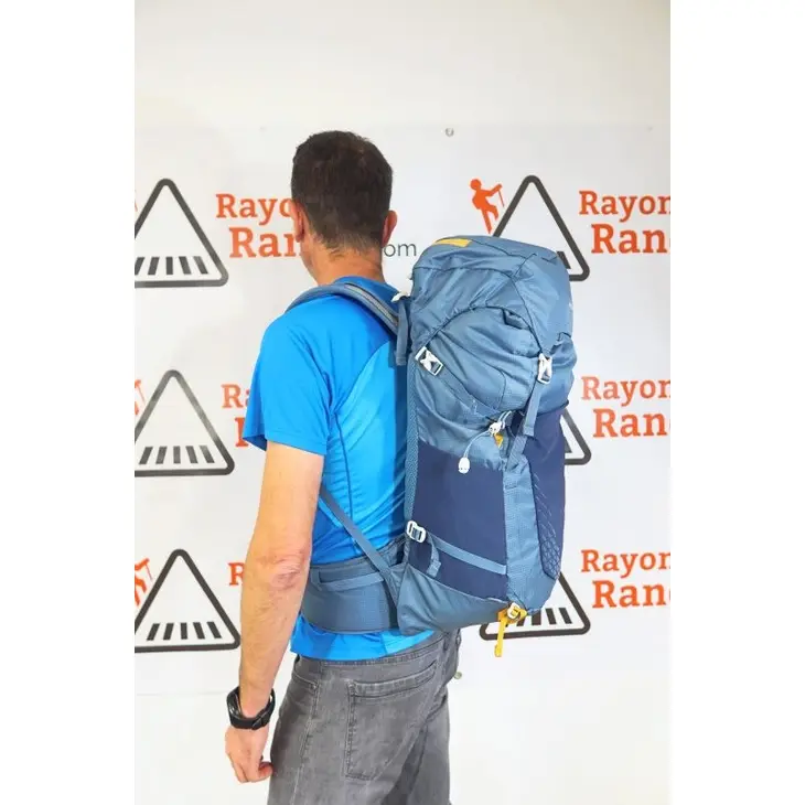 Mochila de caminhada Agile 35 – Ferrino