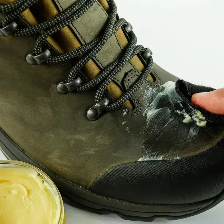 Cera para calçado de couro Waterproofing Wax – Grangers