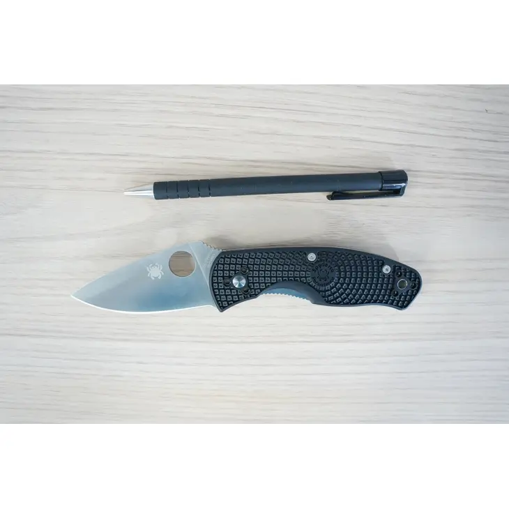 Canivete SPYDERCO Persistence Noir C136PBK