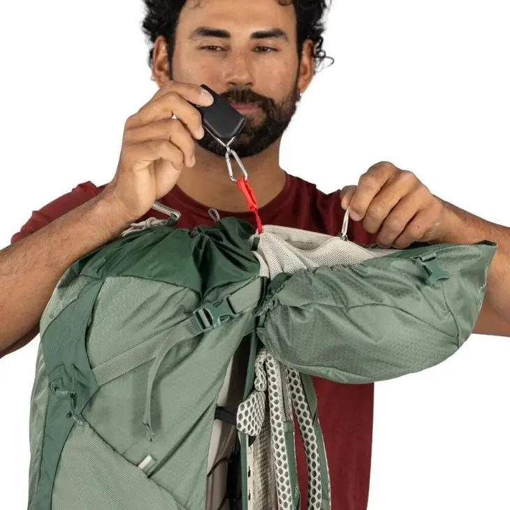 Mochila de caminhada Stratos 44 – Osprey