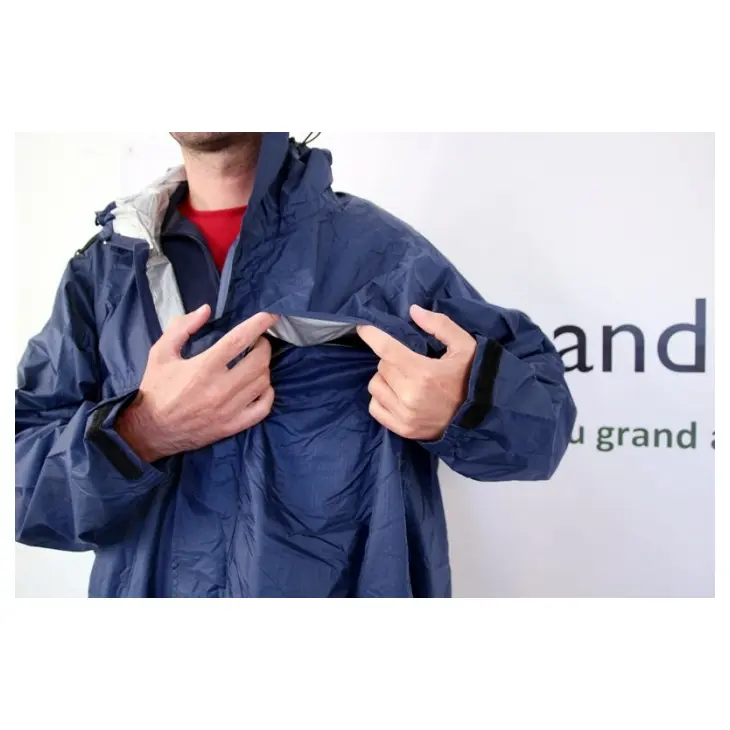 Capa de lluvia Trekker Ripstop – Ferrino